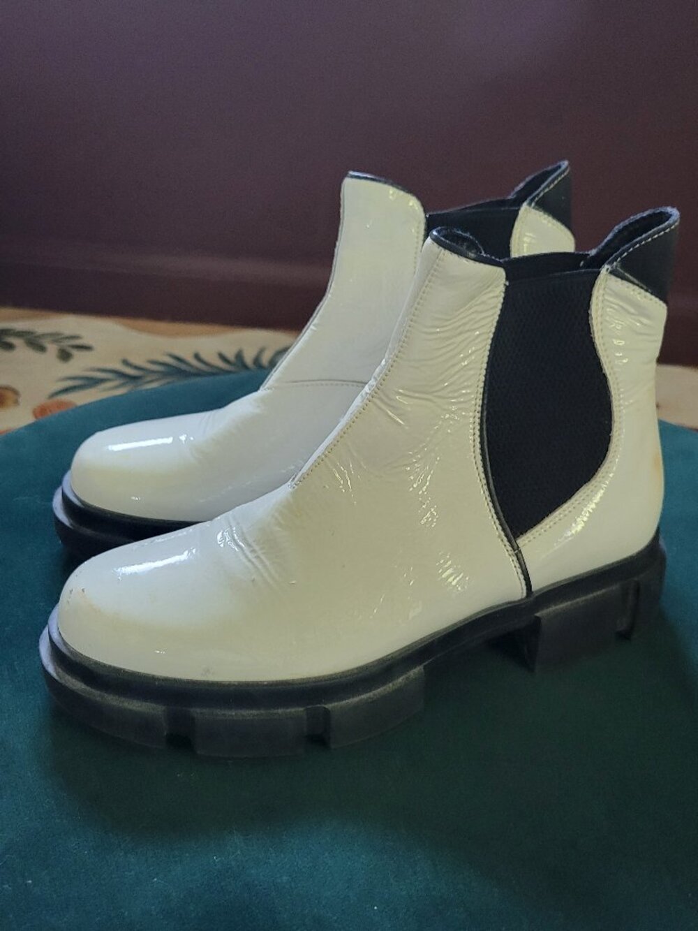 L Intervalle Montreal Chelsea Patent Leather Boots